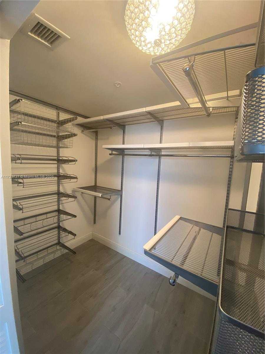 Small Image of 701 BRICKELL KEY BLVD #607, Miami Number 15