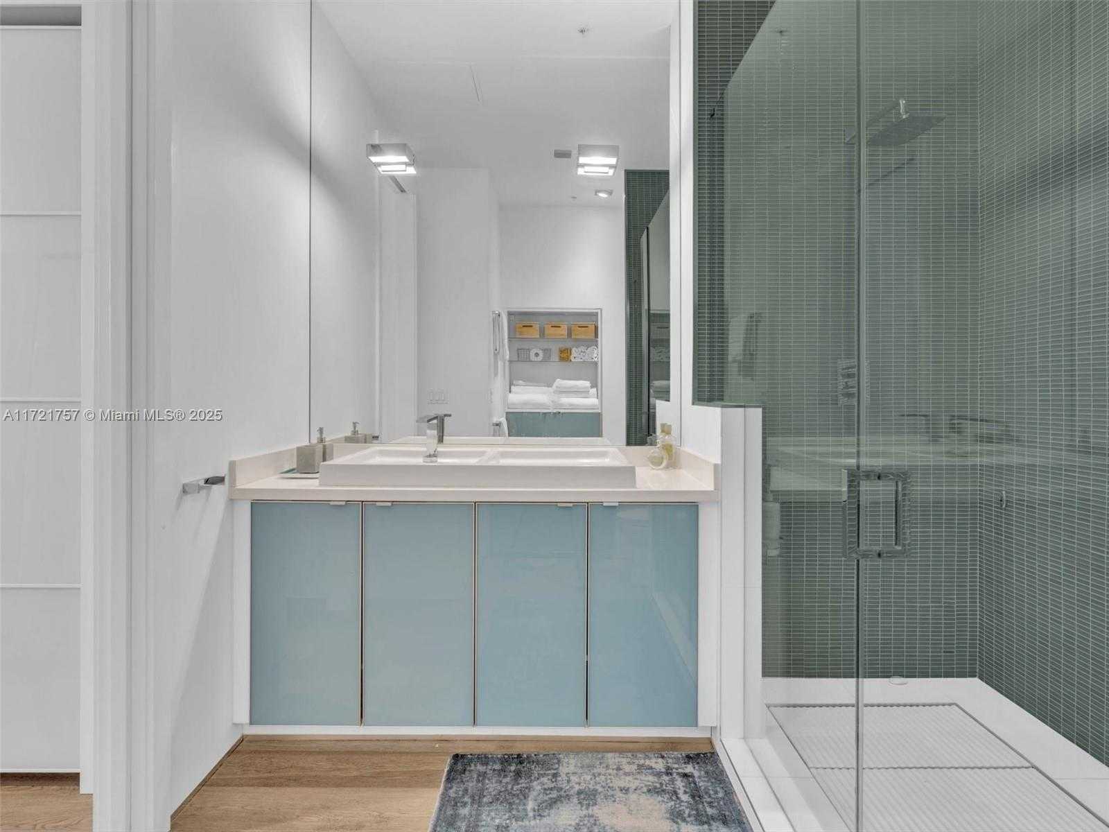 Small Image of 2001 MERIDIAN AVE #404, Miami Beach Number 15