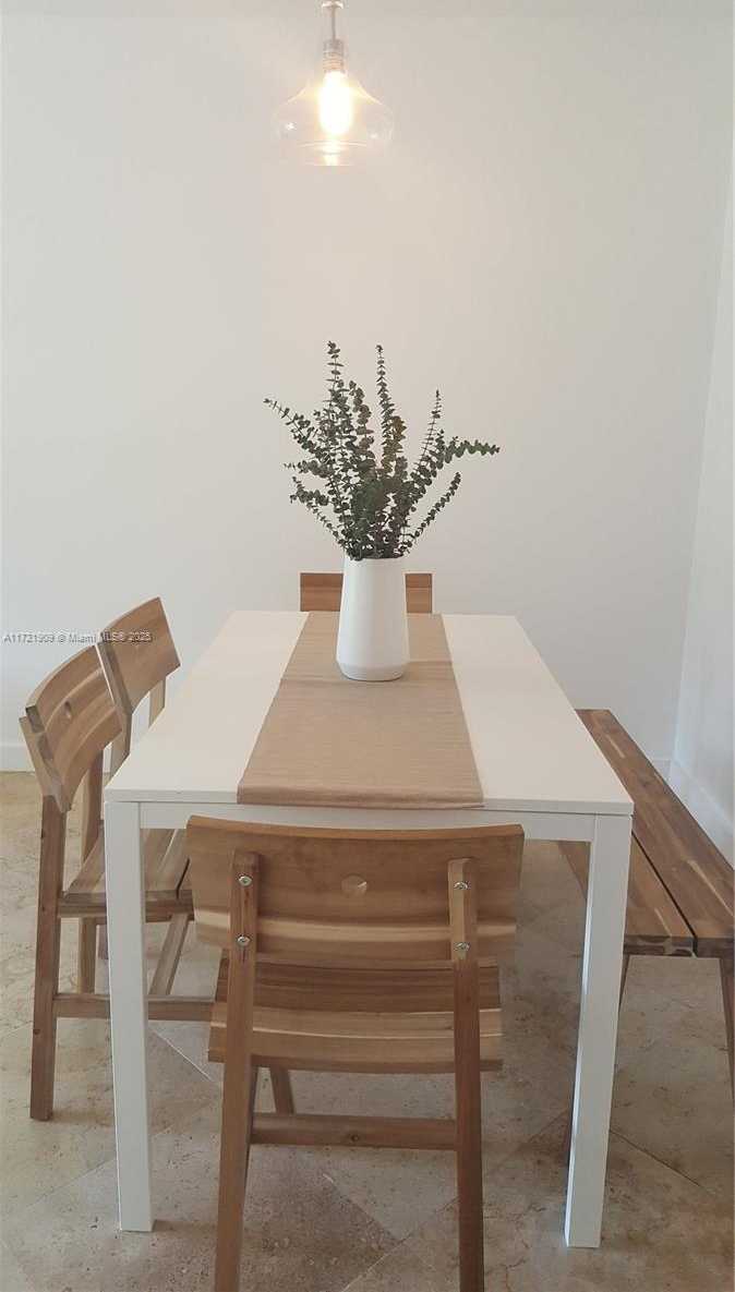 Small Image of 1610 LENOX AVE #206, Miami Beach Number 5