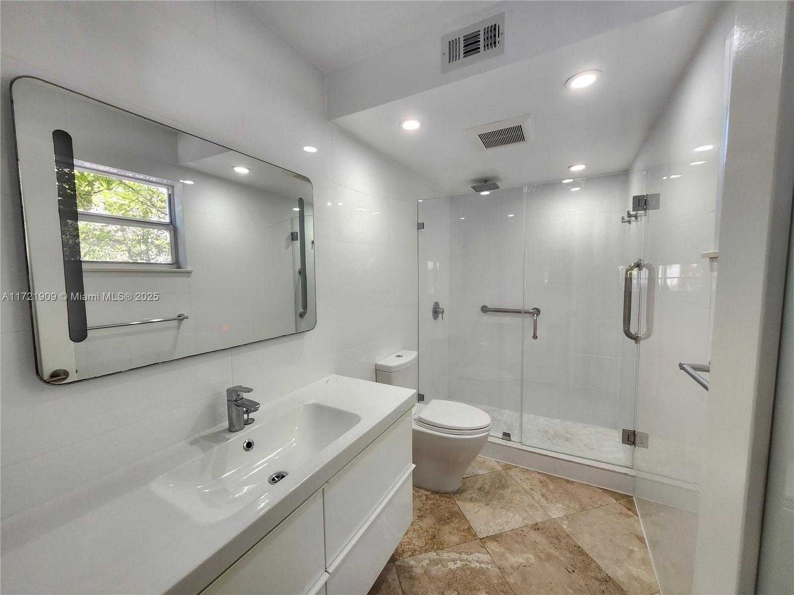 Small Image of 1610 LENOX AVE #206, Miami Beach Number 8