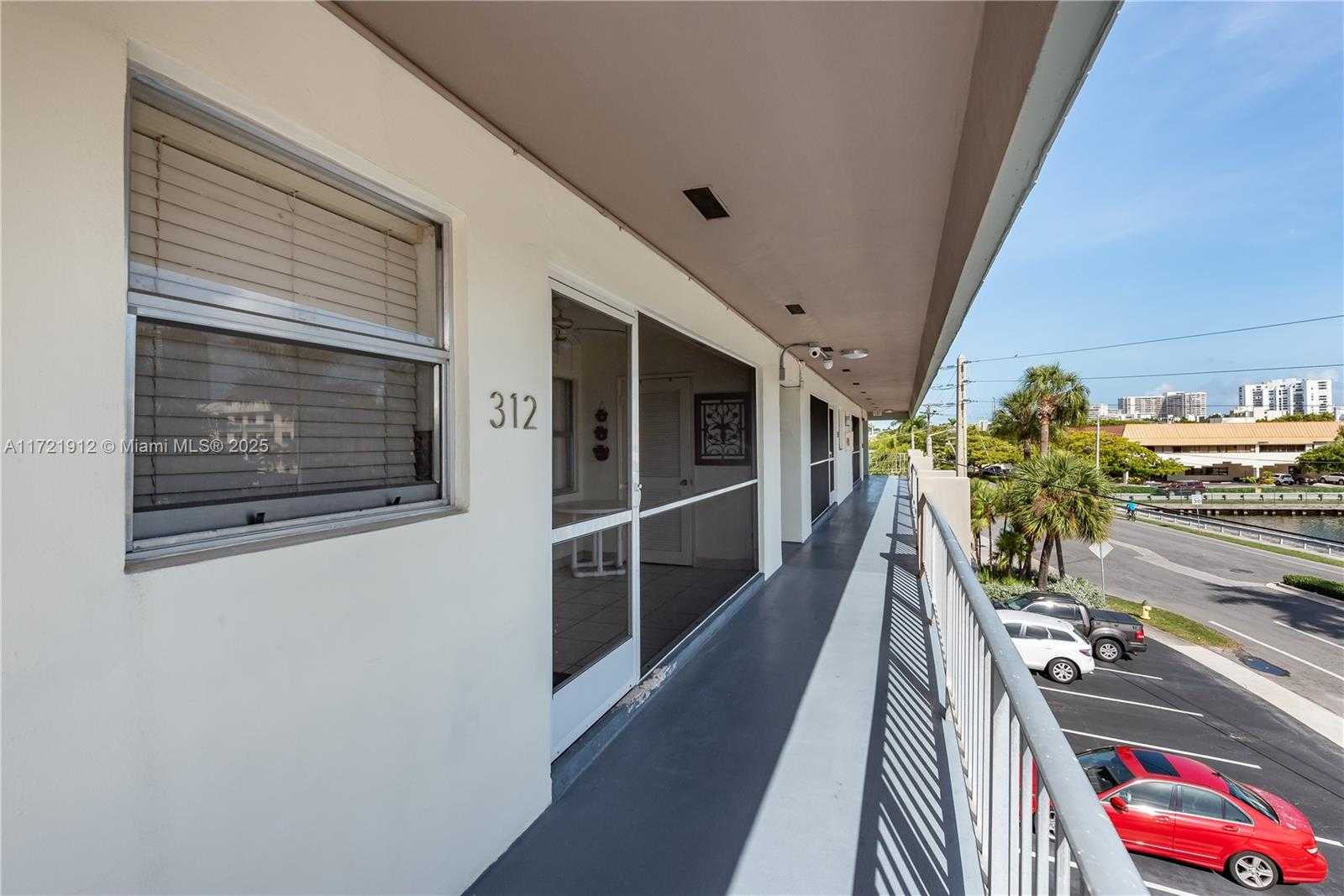 Small Image of 250 LAYNE BLVD #312, Hallandale Beach Number 3