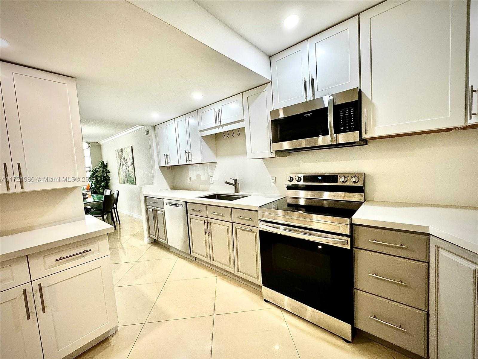 Small Image of 1080 94TH ST #212, Bay Harbor Islands Number 14