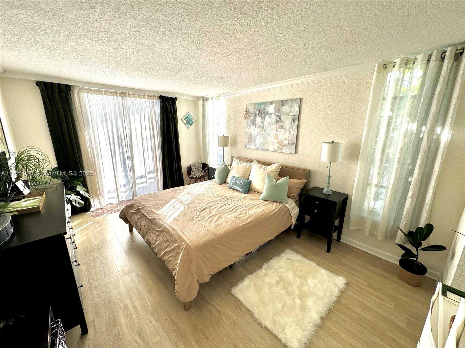 Small Image of 1080 94TH ST #212, Bay Harbor Islands Number 18