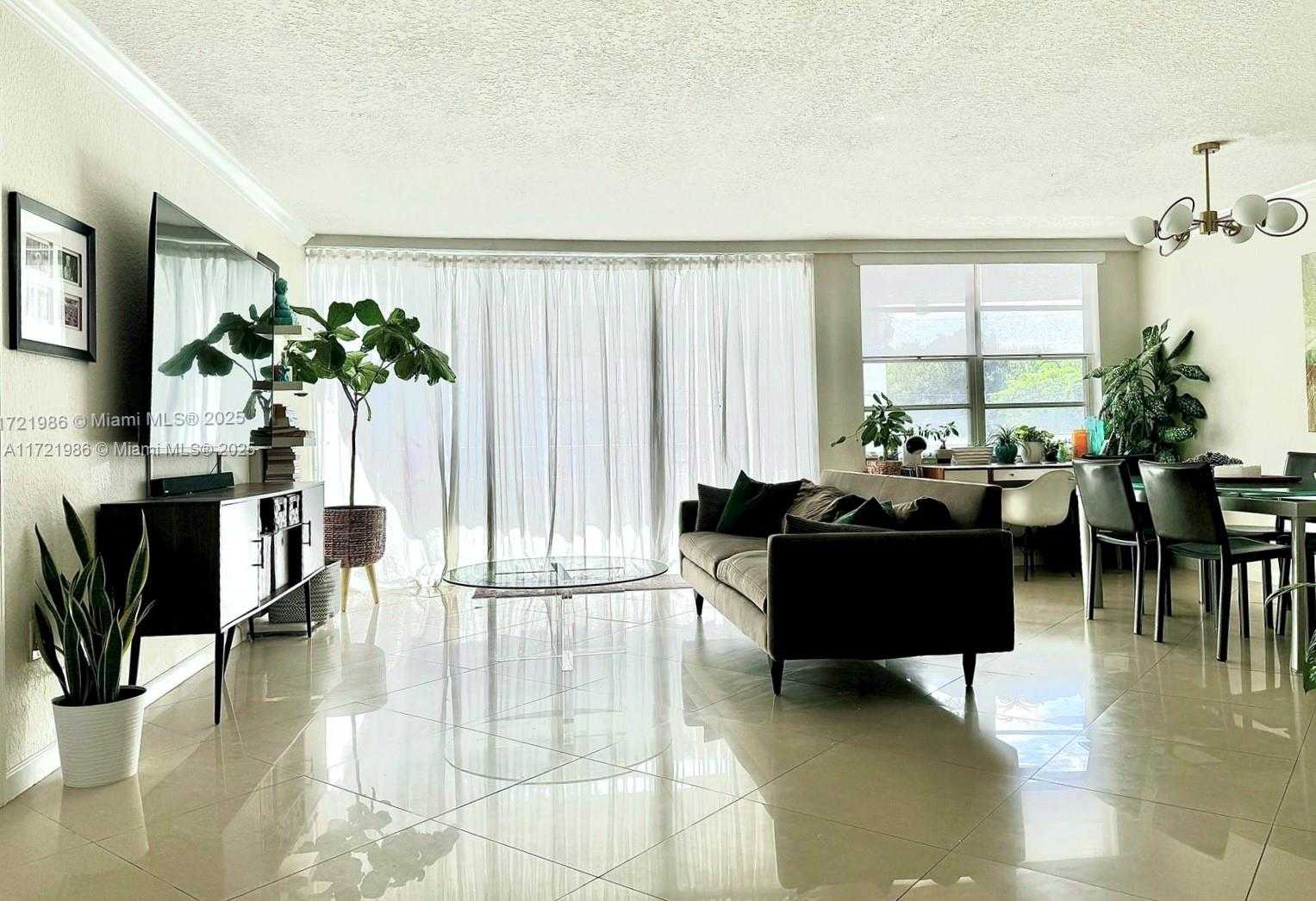 Small Image of 1080 94TH ST #212, Bay Harbor Islands Number 2