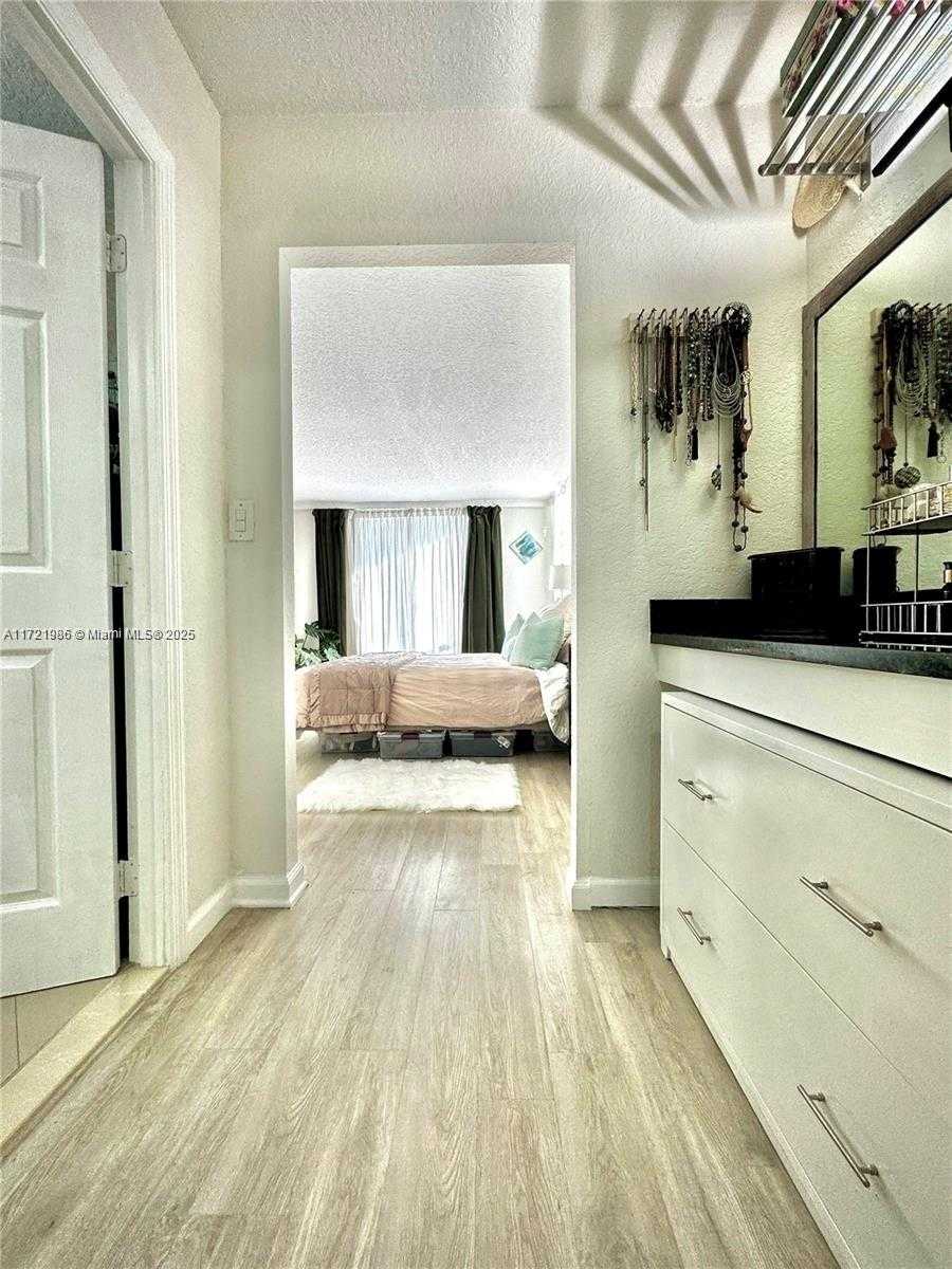 Small Image of 1080 94TH ST #212, Bay Harbor Islands Number 29
