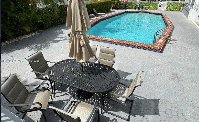Small Image of 1080 94TH ST #212, Bay Harbor Islands Number 42