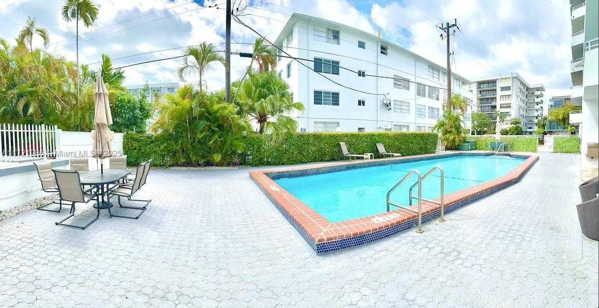 Small Image of 1080 94TH ST #212, Bay Harbor Islands Number 44