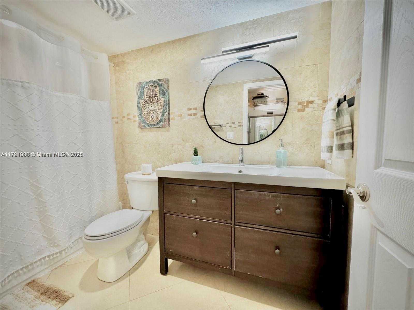 Small Image of 1080 94TH ST #212, Bay Harbor Islands Number 57