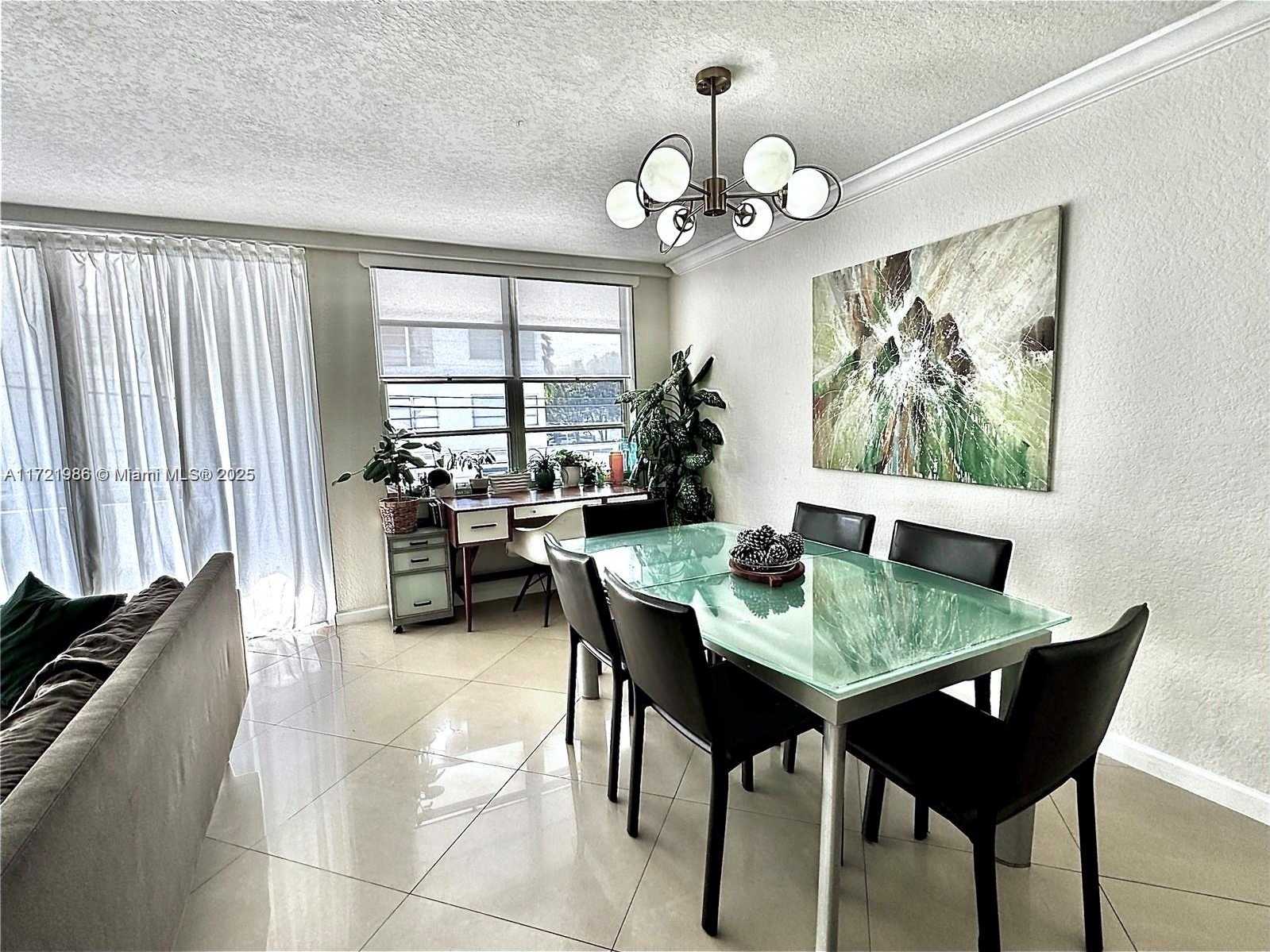 Small Image of 1080 94TH ST #212, Bay Harbor Islands Number 6
