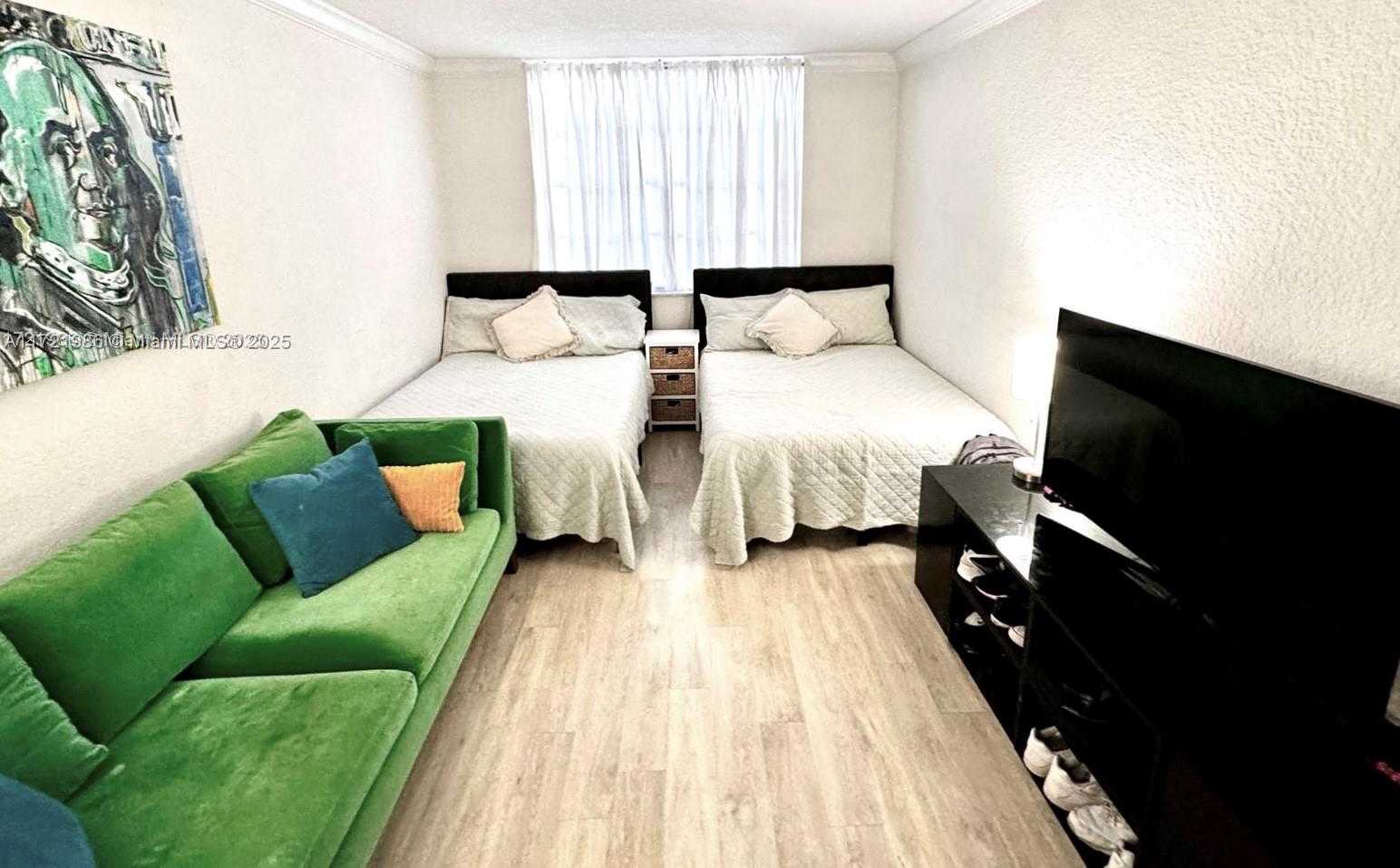 Small Image of 1080 94TH ST #212, Bay Harbor Islands Number 61