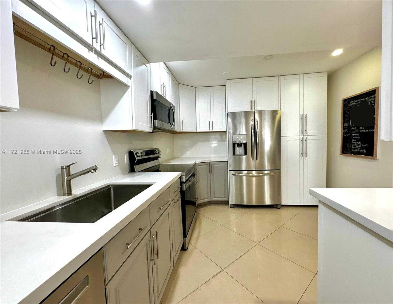 Small Image of 1080 94TH ST #212, Bay Harbor Islands Number 9