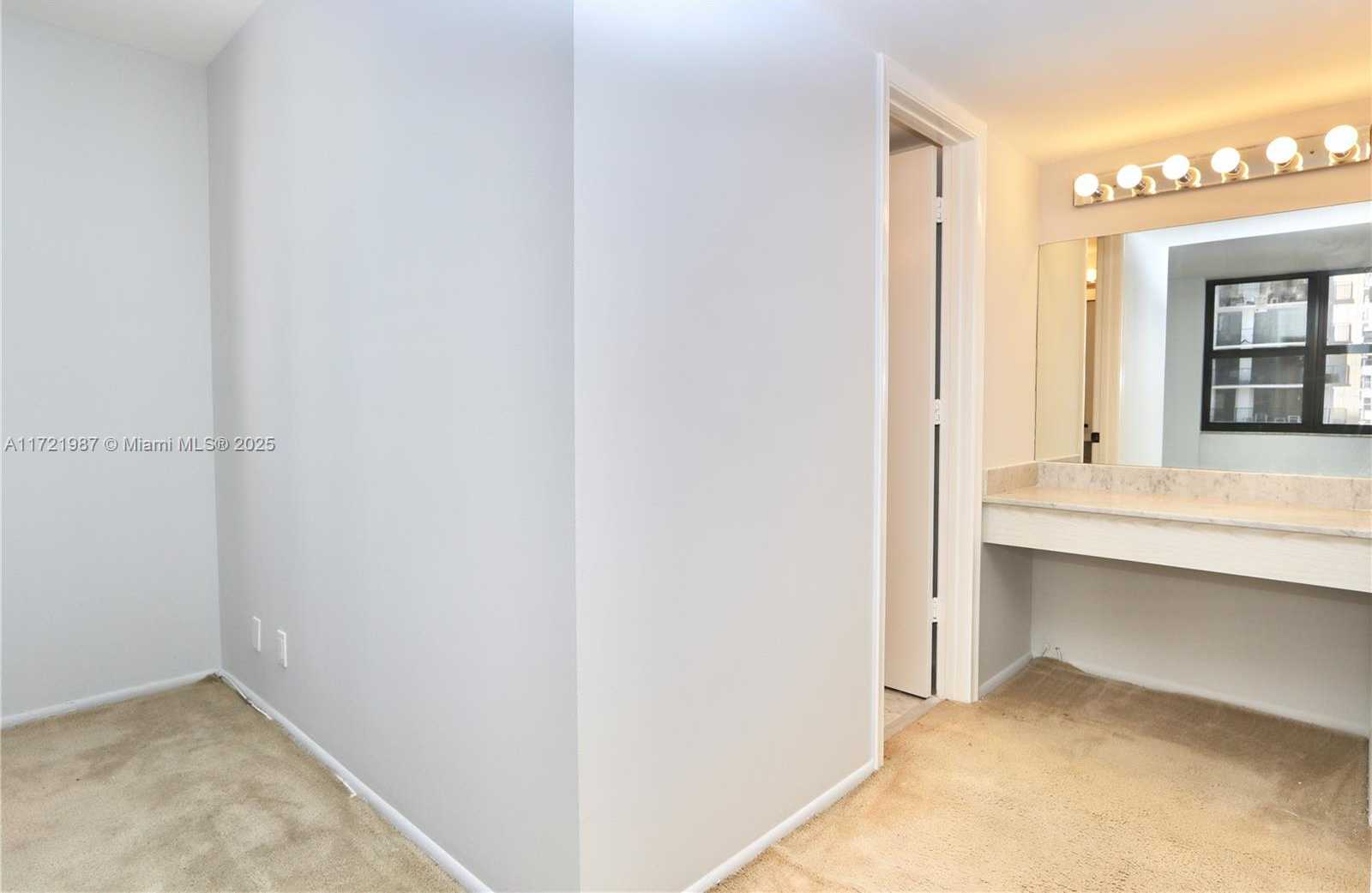 Small Image of 2401 SOUTH OCEAN DR #1003, Hollywood Number 29