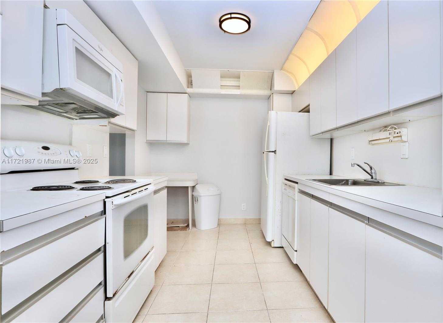 Small Image of 2401 SOUTH OCEAN DR #1003, Hollywood Number 7
