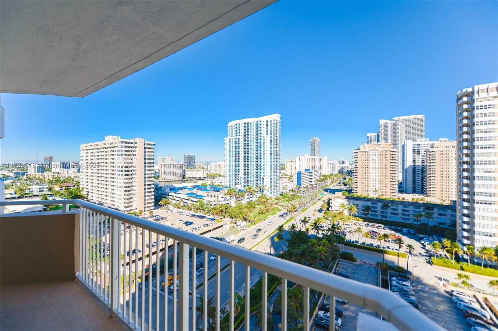 Small Image of 1980 SOUTH OCEAN DR #14M, Hallandale Beach Number 16