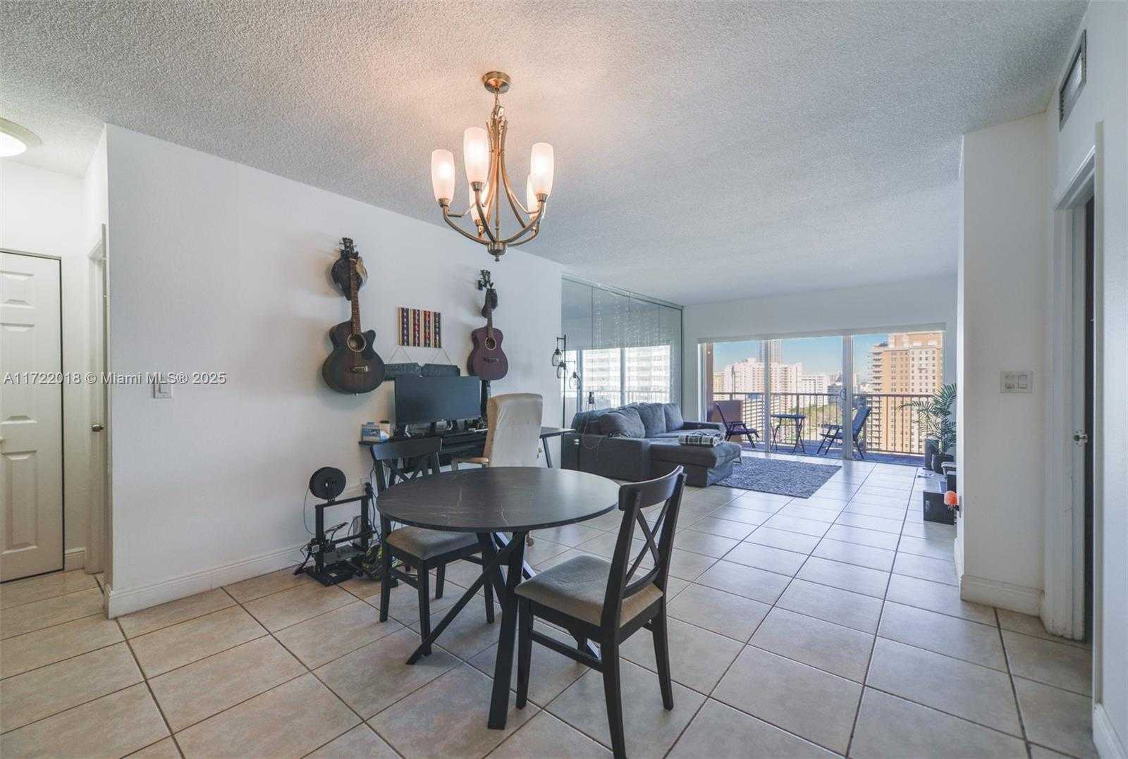 Small Image of 1980 SOUTH OCEAN DR #14M, Hallandale Beach Number 2