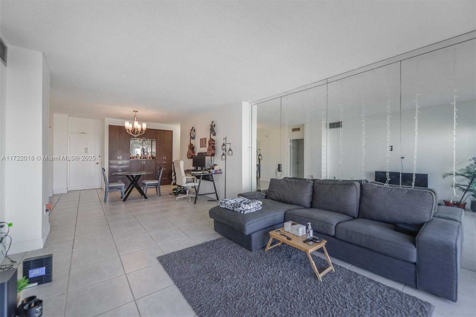 Small Image of 1980 SOUTH OCEAN DR #14M, Hallandale Beach Number 6