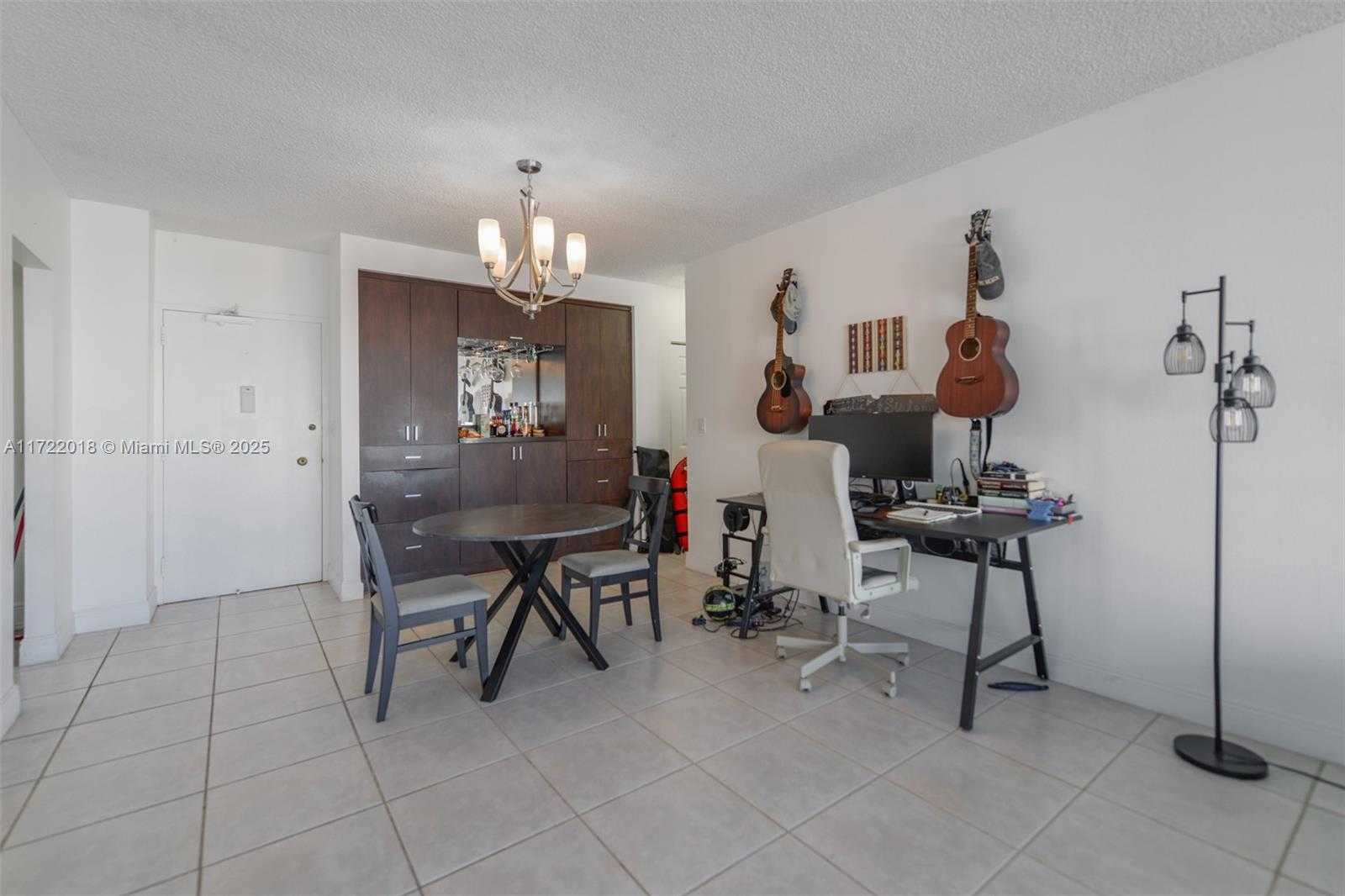 Small Image of 1980 SOUTH OCEAN DR #14M, Hallandale Beach Number 7