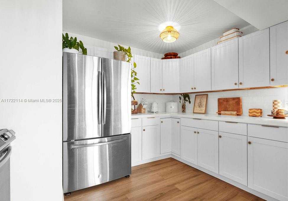 Small Image of 9800 WEST BAY HARBOR DR #503, Bay Harbor Islands Number 15