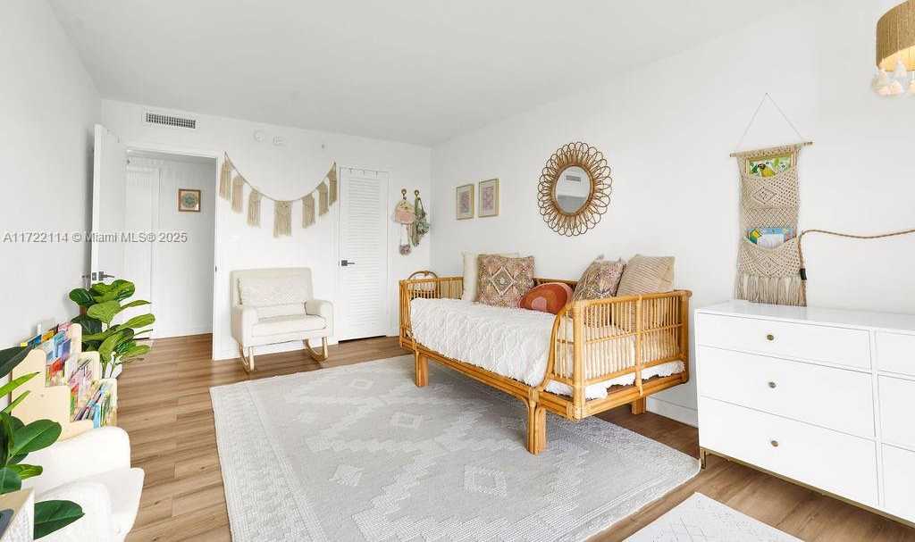 Small Image of 9800 WEST BAY HARBOR DR #503, Bay Harbor Islands Number 23