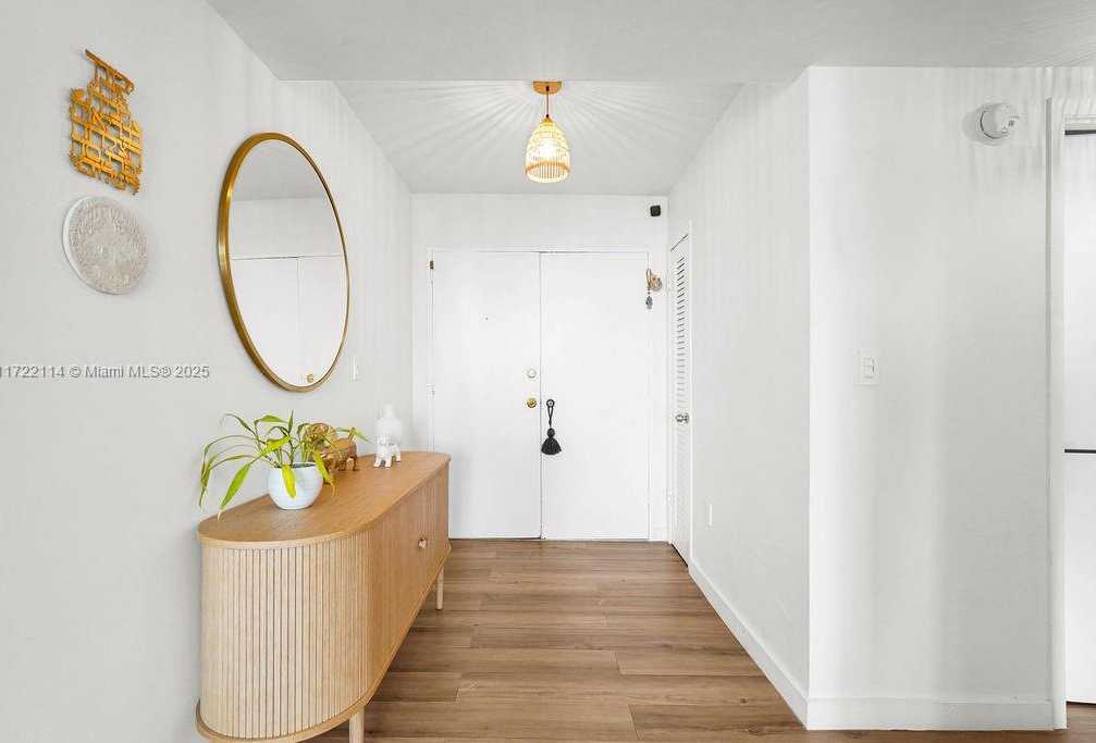 Small Image of 9800 WEST BAY HARBOR DR #503, Bay Harbor Islands Number 25