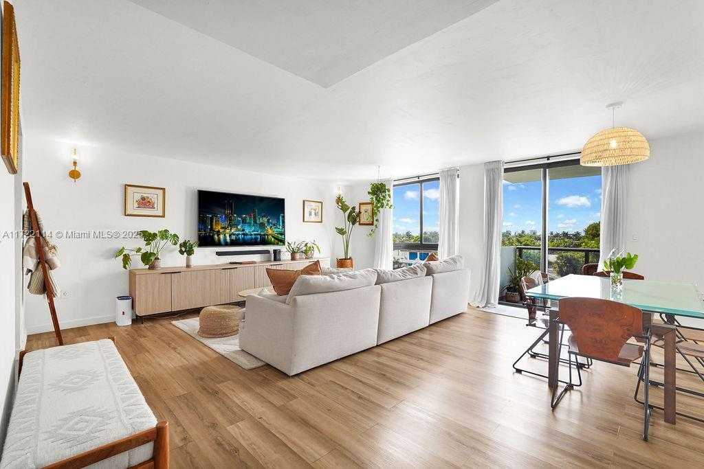 Small Image of 9800 WEST BAY HARBOR DR #503, Bay Harbor Islands Number 5