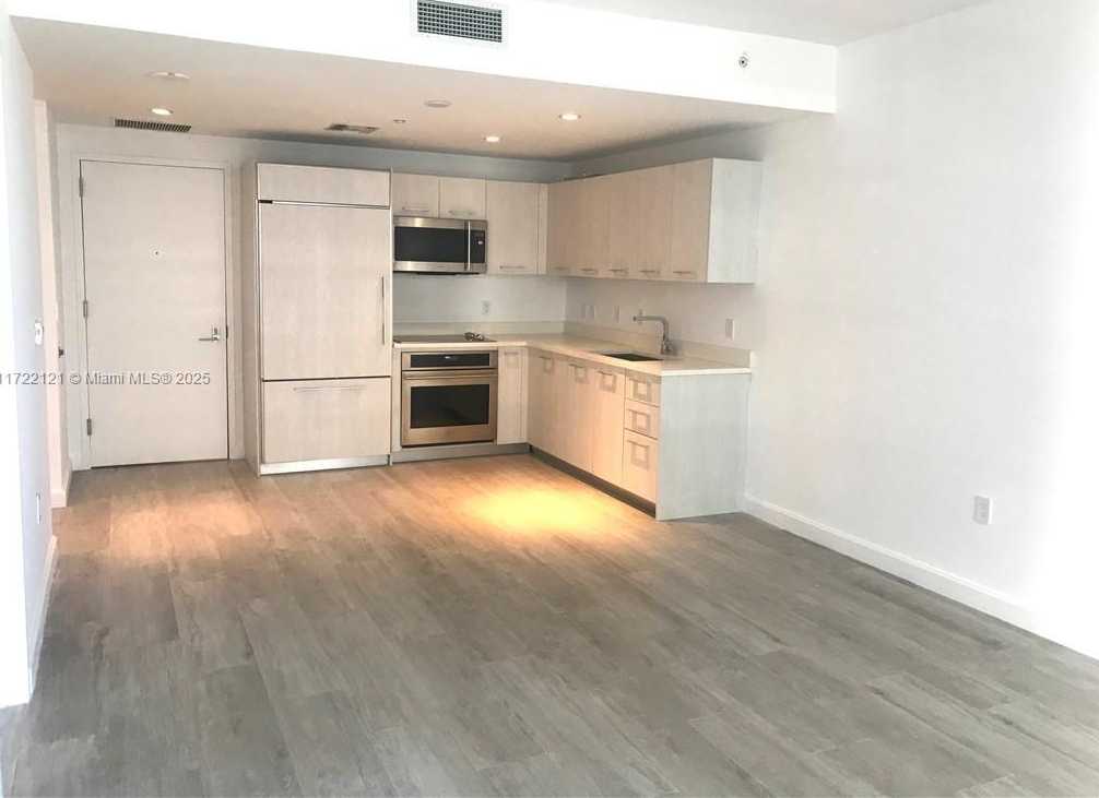 Small Image of 45 SOUTH WEST 9TH ST #3707, Miami Number 11