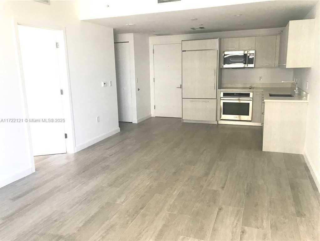 Small Image of 45 SOUTH WEST 9TH ST #3707, Miami Number 12