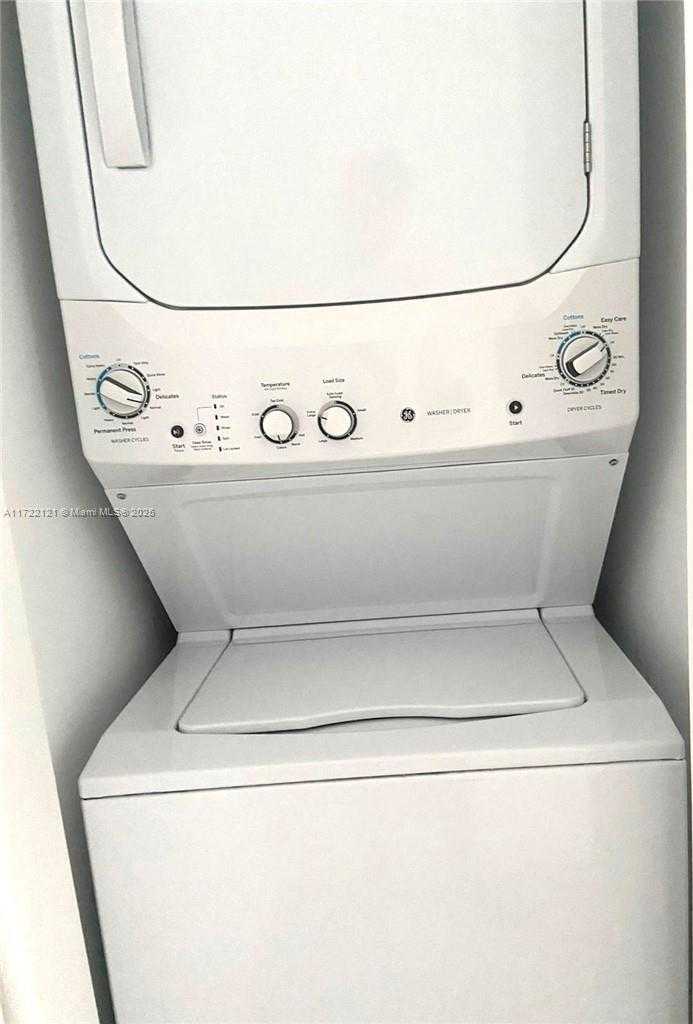 Small Image of 45 SOUTH WEST 9TH ST #3707, Miami Number 19