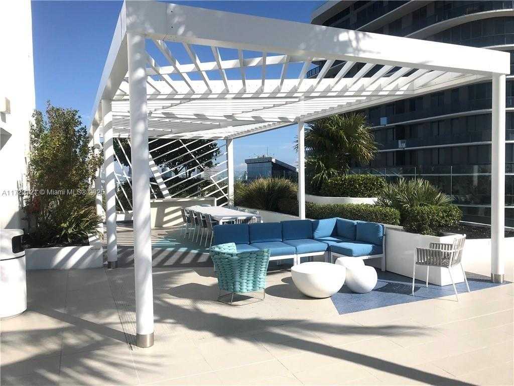 Small Image of 45 SOUTH WEST 9TH ST #3707, Miami Number 30