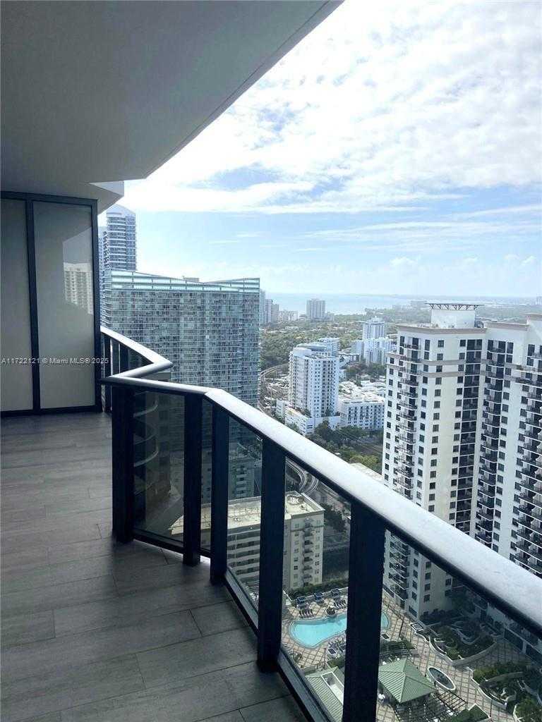 Small Image of 45 SOUTH WEST 9TH ST #3707, Miami Number 4