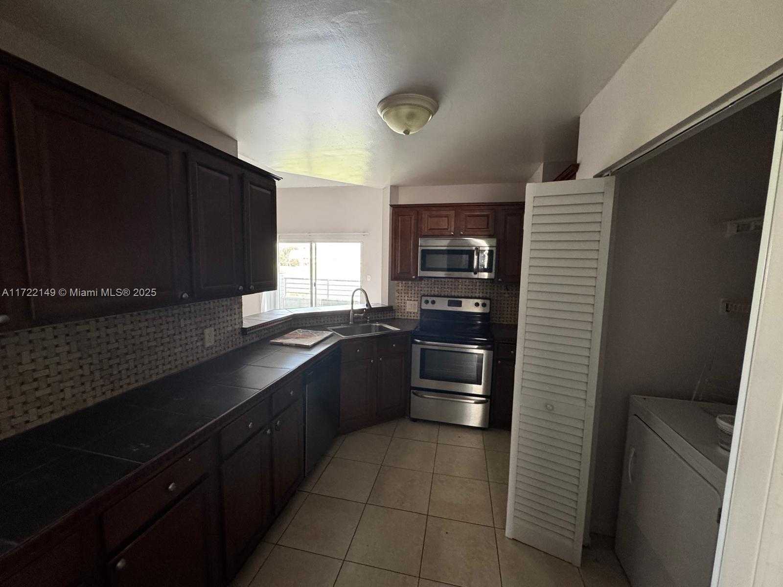 Small Image of 3437 NORTH WEST 44TH ST #208, Oakland Park Number 6