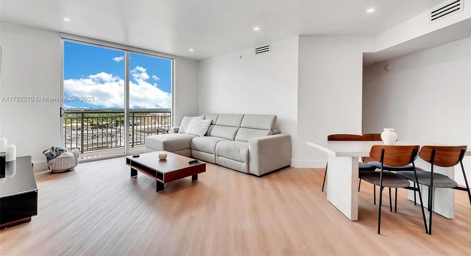 Small Image of 9055 SOUTH WEST 73RD CT #2107, Miami Number 6
