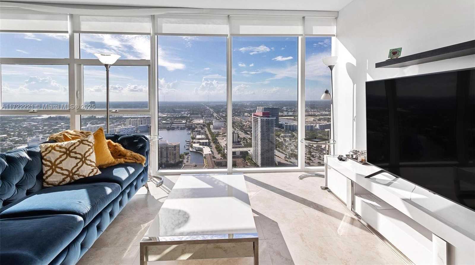 Small Image of 1830 SOUTH OCEAN DR #4507, Hallandale Beach Number 2