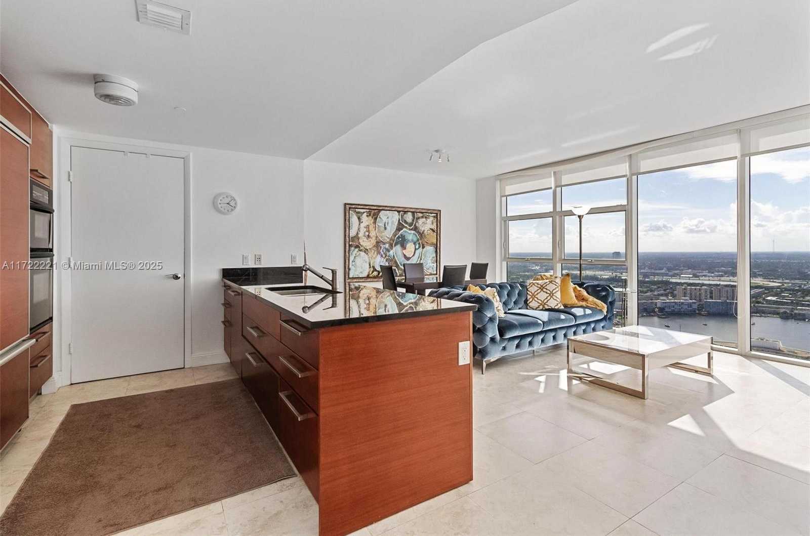 Small Image of 1830 SOUTH OCEAN DR #4507, Hallandale Beach Number 5