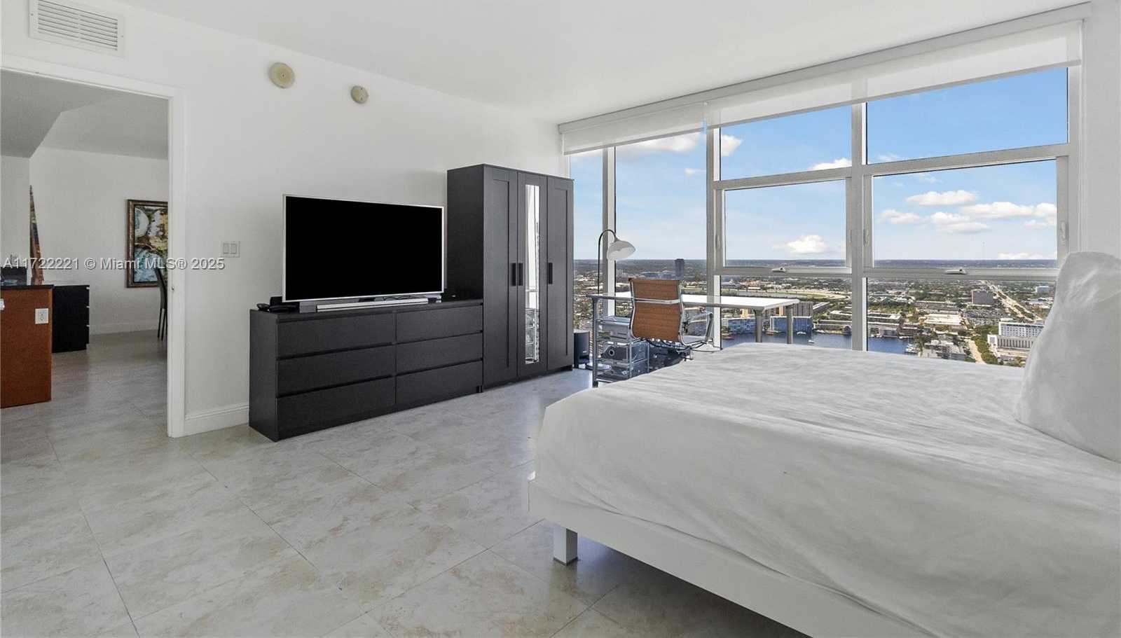 Small Image of 1830 SOUTH OCEAN DR #4507, Hallandale Beach Number 8