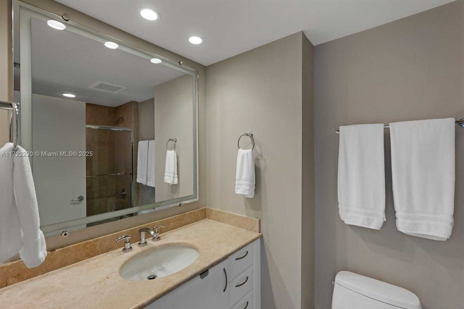 Small Image of 1331 BRICKELL BAY DR #3901, Miami Number 24
