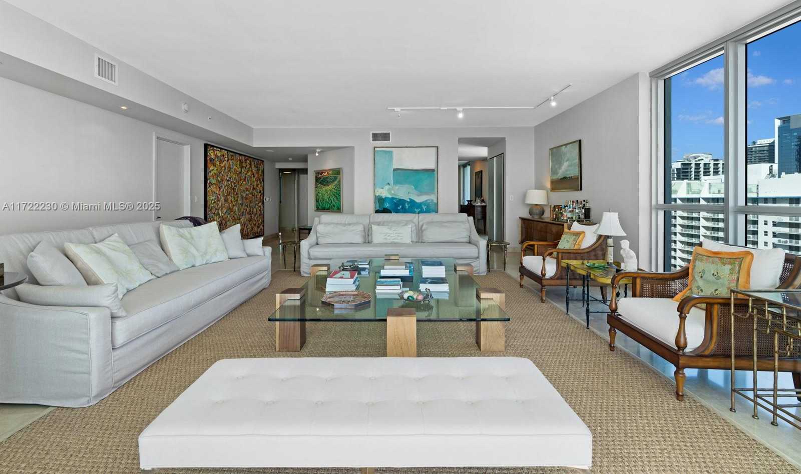 Small Image of 1331 BRICKELL BAY DR #3901, Miami Number 4