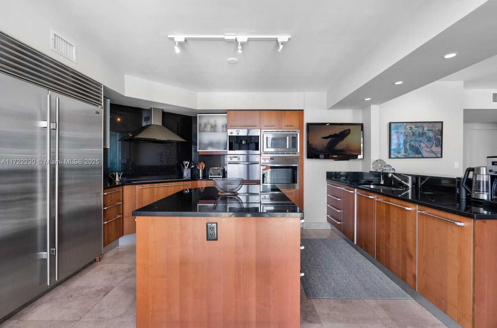 Small Image of 1331 BRICKELL BAY DR #3901, Miami Number 9