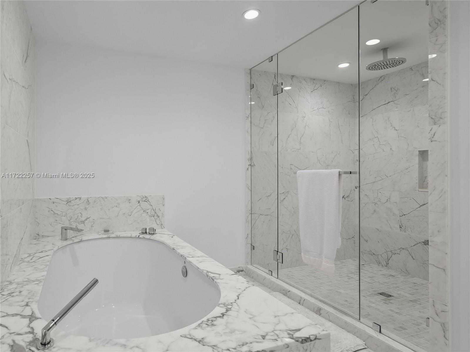 Small Image of 1135 103 ST #502, Bay Harbor Islands Number 23