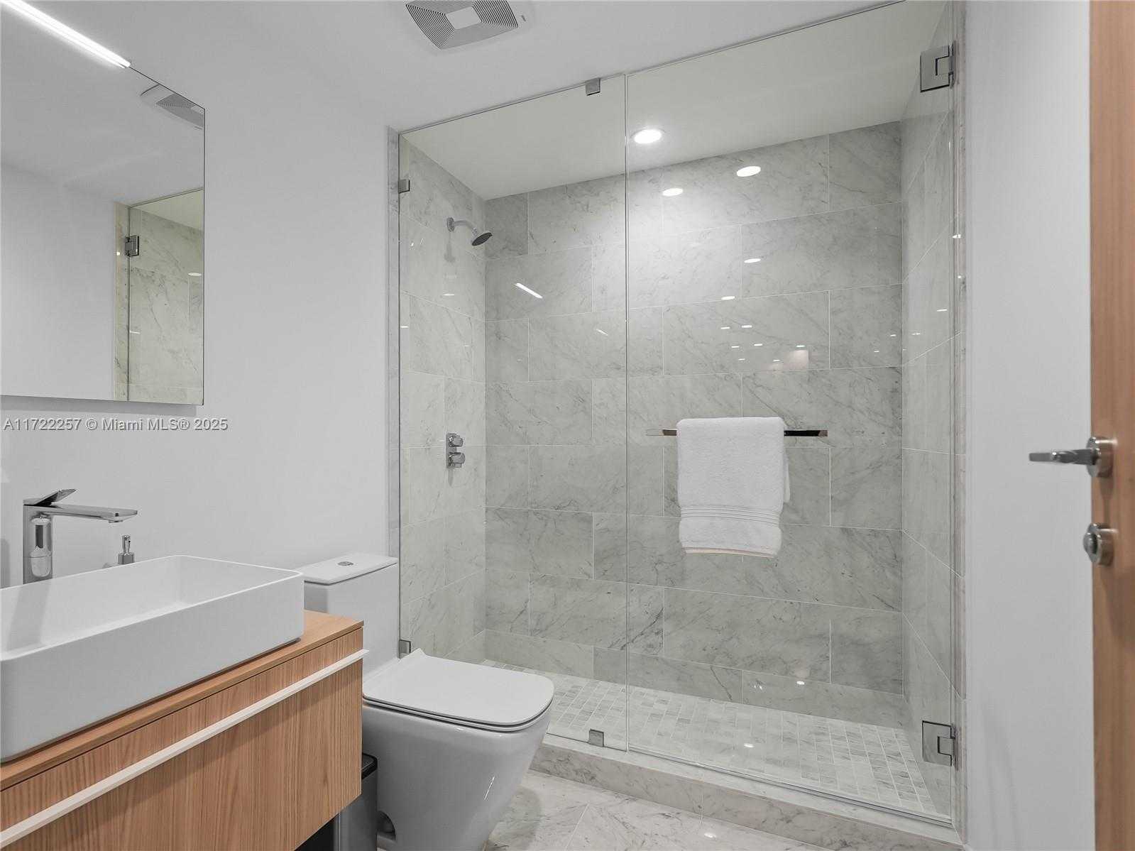 Small Image of 1135 103 ST #502, Bay Harbor Islands Number 36