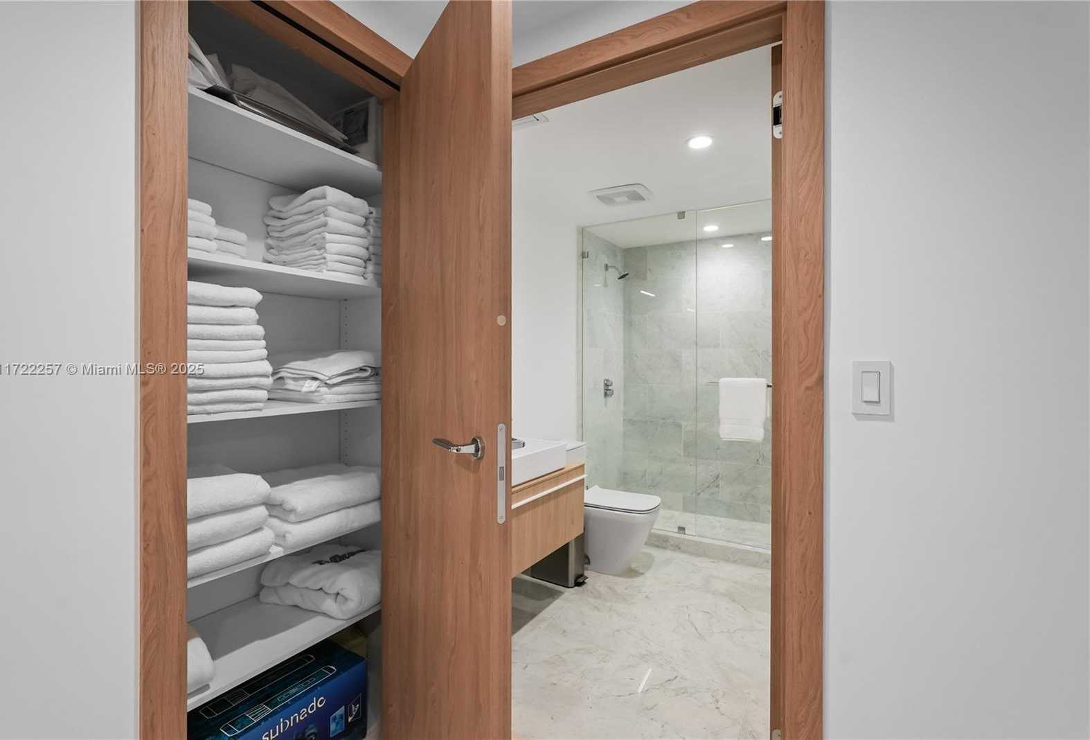 Small Image of 1135 103 ST #502, Bay Harbor Islands Number 61