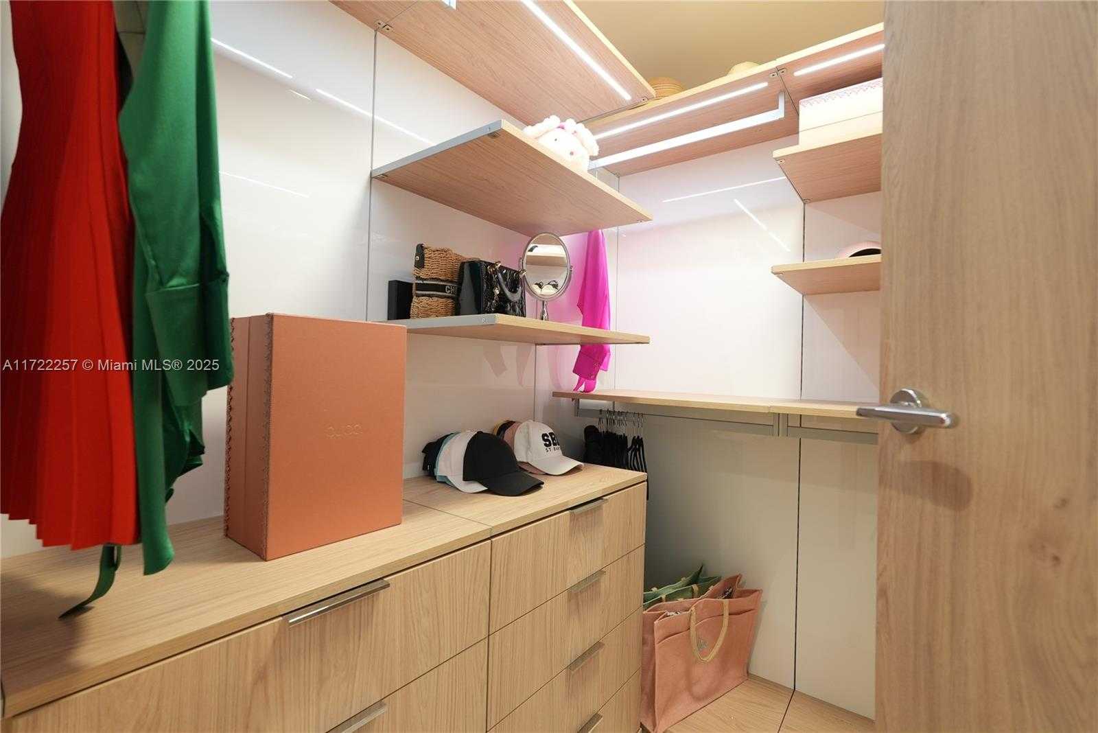 Small Image of 1135 103 ST #502, Bay Harbor Islands Number 71