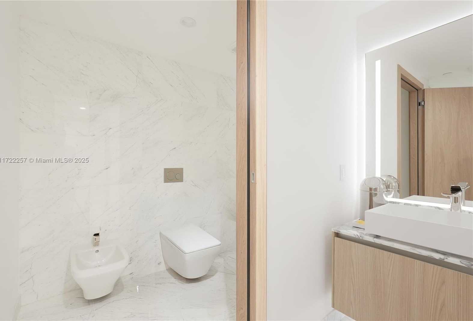 Small Image of 1135 103 ST #502, Bay Harbor Islands Number 72