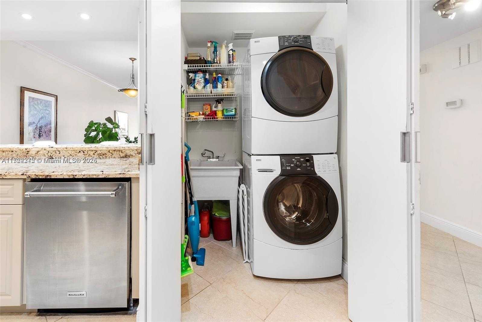 Small Image of 151 CRANDON BLVD #320, Key Biscayne Number 10