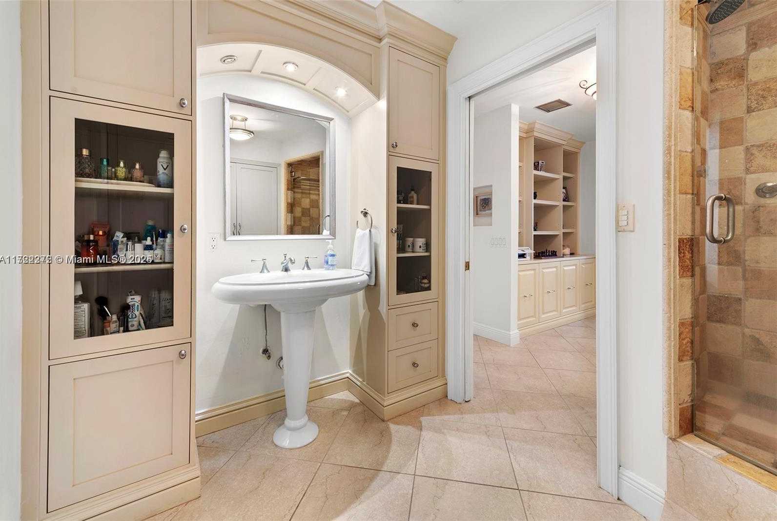 Small Image of 151 CRANDON BLVD #320, Key Biscayne Number 22