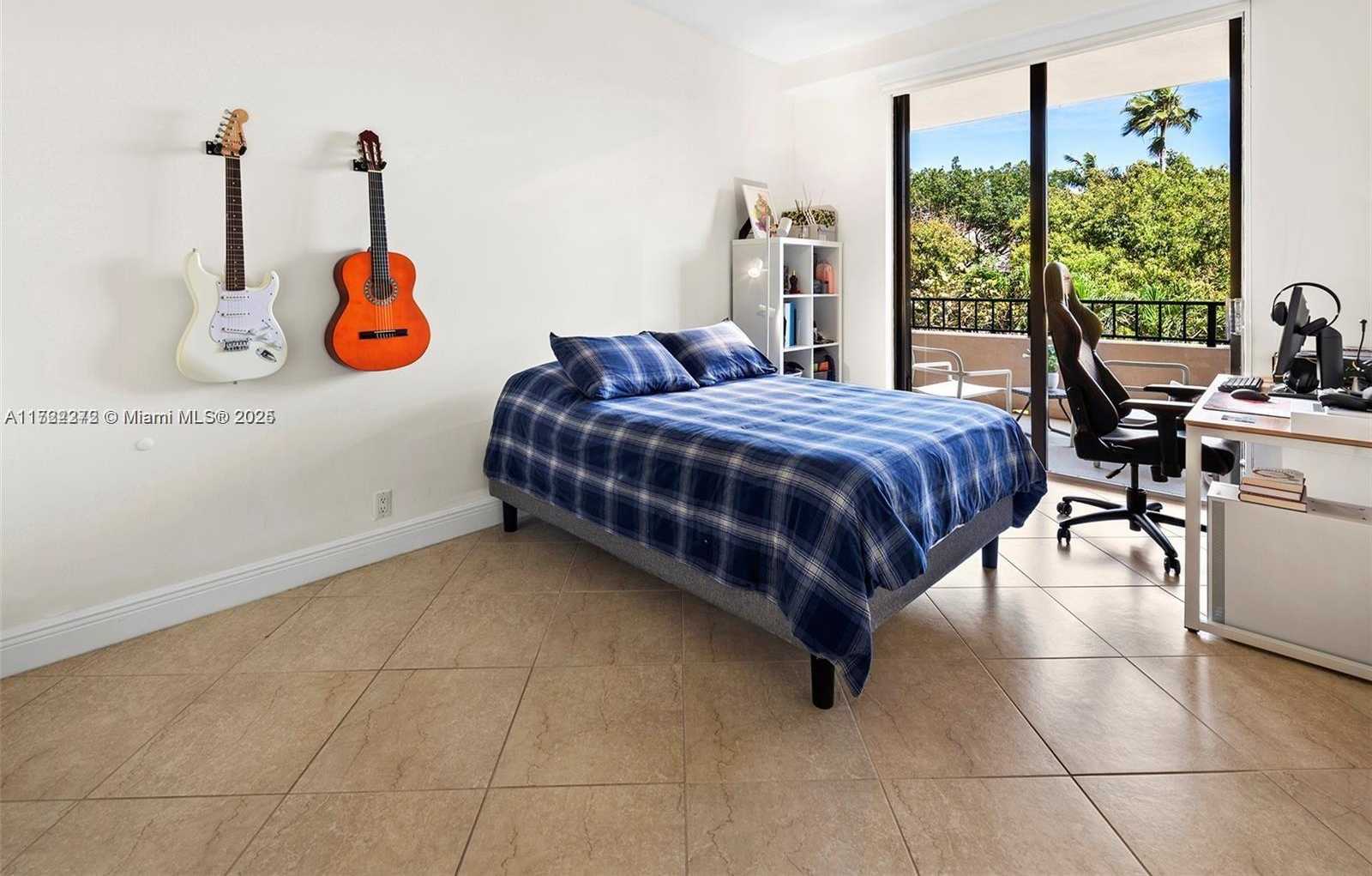 Small Image of 151 CRANDON BLVD #320, Key Biscayne Number 25