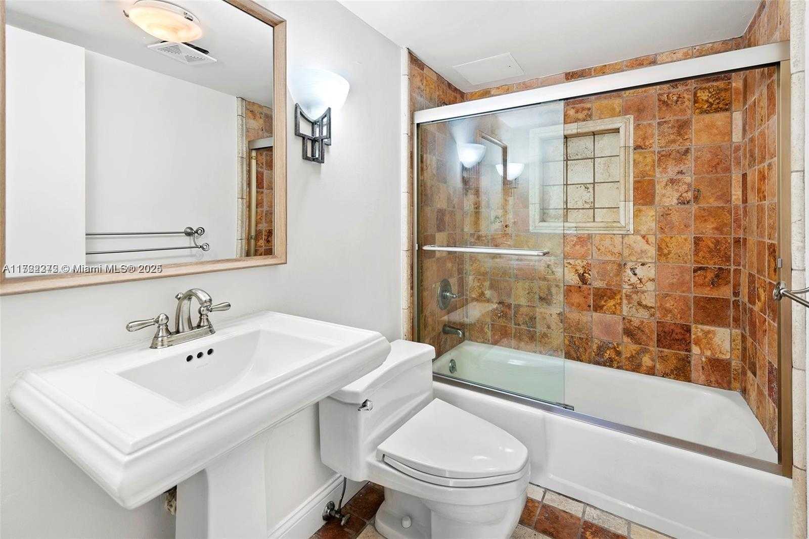 Small Image of 151 CRANDON BLVD #320, Key Biscayne Number 26