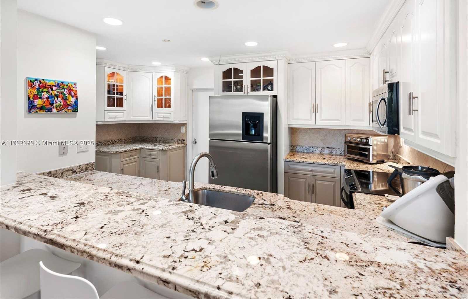 Small Image of 151 CRANDON BLVD #320, Key Biscayne Number 8