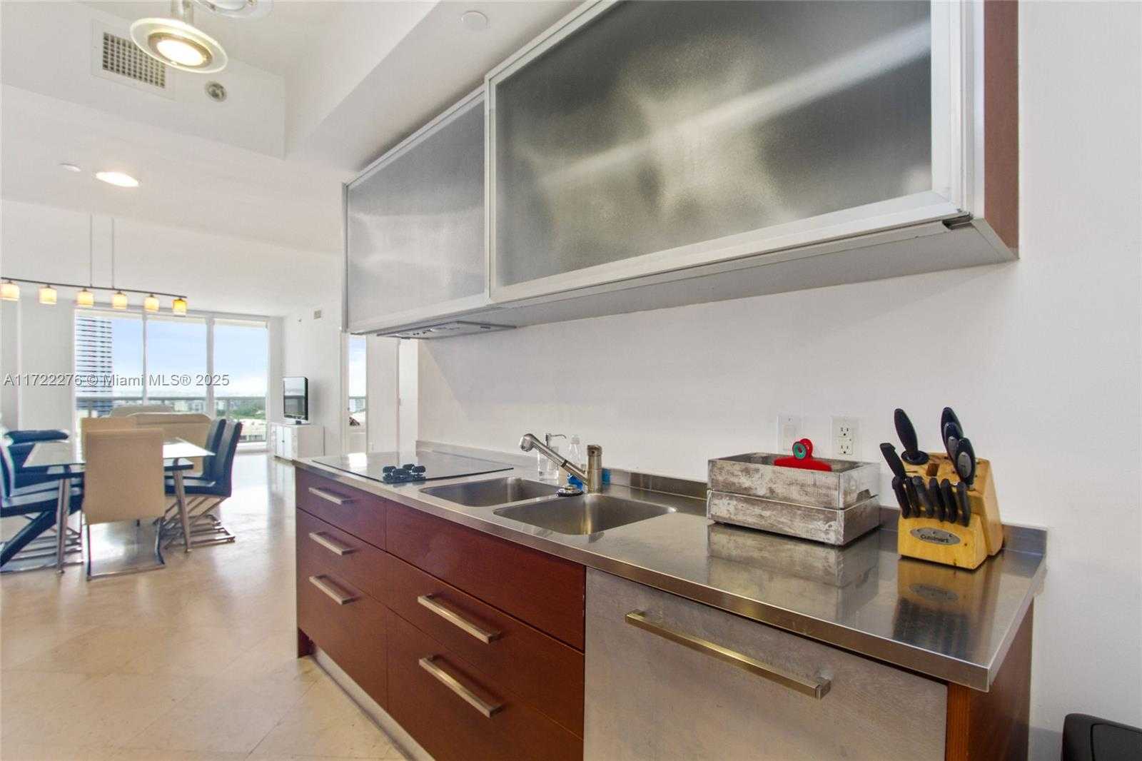 Small Image of 1850 SOUTH OCEAN DR #1608, Hallandale Beach Number 6