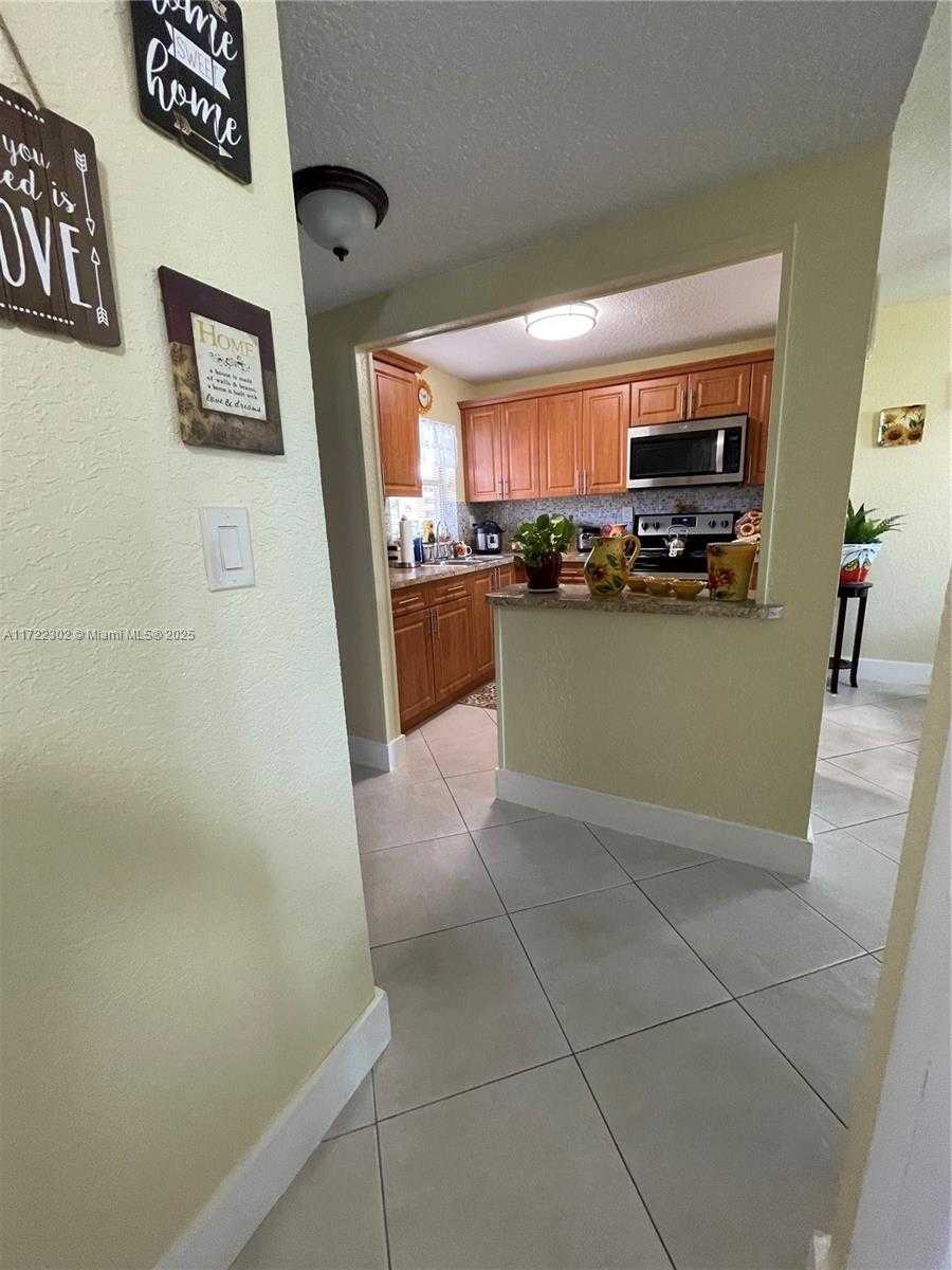 Small Image of 9041 SUNRISE LAKES BLVD #108, Sunrise Number 10